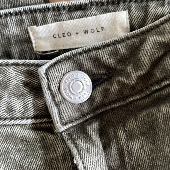 Cleo + Wolf high rise ankle straight jeans Olive green 30” x 27” - Picture 8 of 9